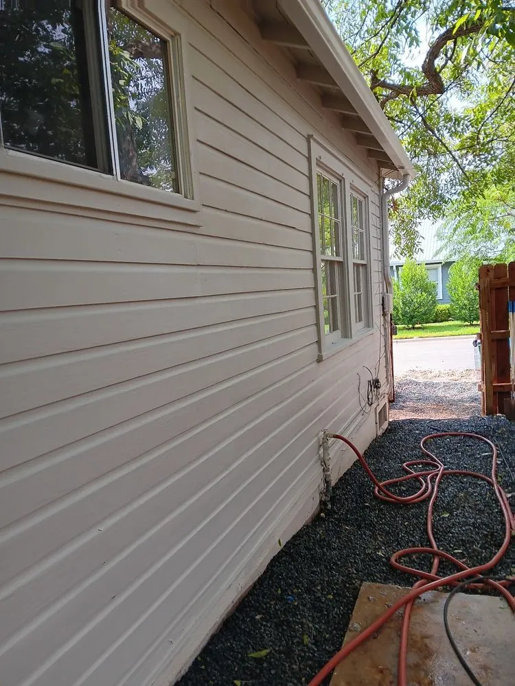 Trusted yard maintenance for beautiful yards in Austin, TX by Austin Knight Clean