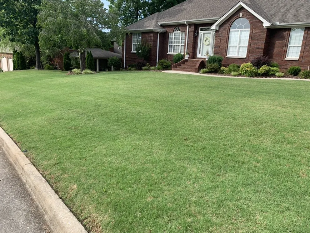 Trusted outdoor landscaping near you in Florence, AL by Austin Lawn Care