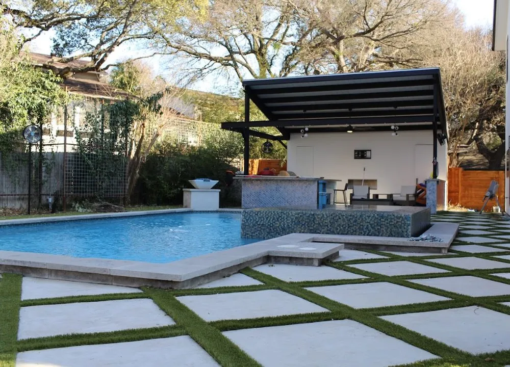 Custom yard cleanup service for year-round maintenance across Austin, TX - Austin Native Landscaping