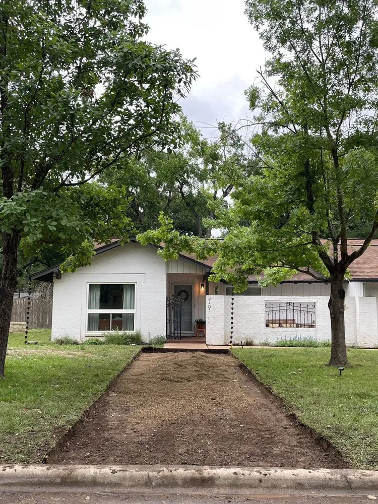 Custom lawn mowing service in Austin, TX - Austin Yard Barber