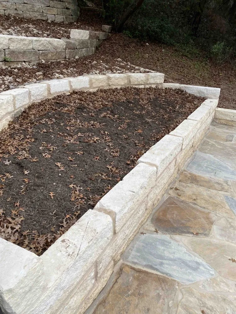 Affordable lawn mowing service in Hutto, TX - Austin Yard Builder