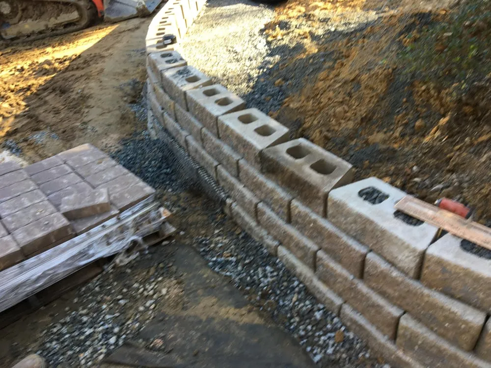 Top-rated garden landscaping in Mechanicsville, VA by Austin's Lawn Care & Landscaping