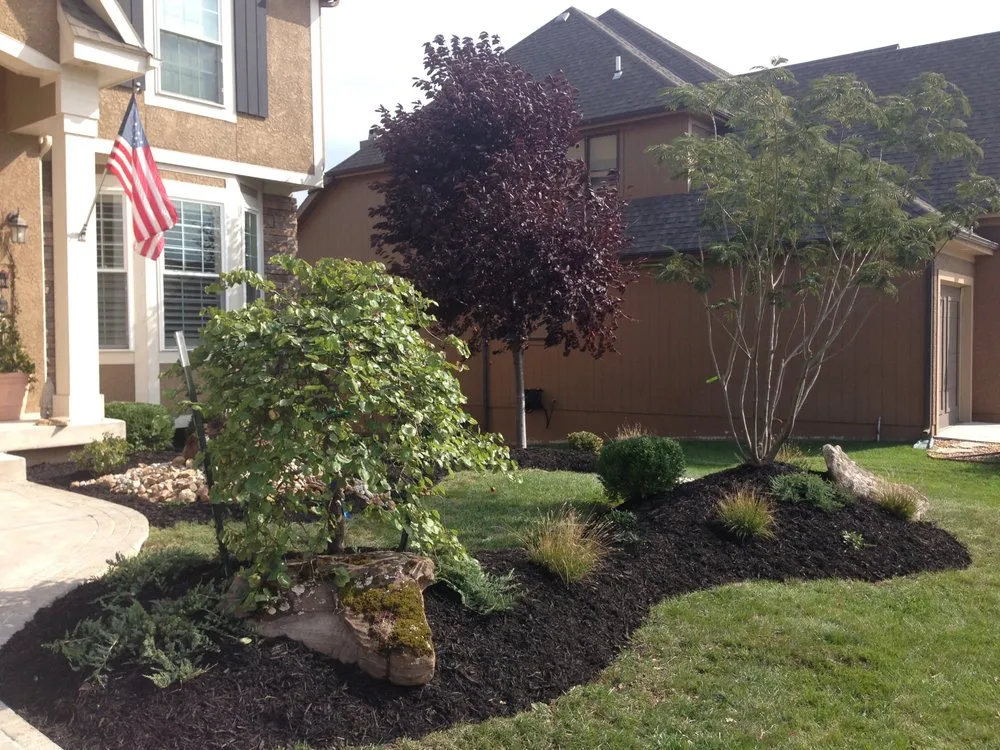 Affordable lawn mowing service experts serving Shawnee, KS - Austin's Lawn Care