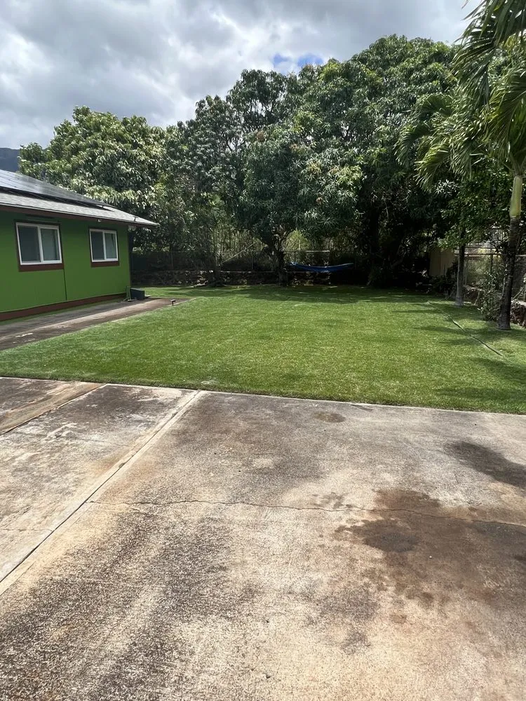 Custom landscaping services in Waianae, HI by Austin’s lawn services