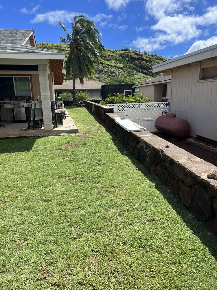 Expert outdoor landscaping for beautiful yards in Waianae, HI by Austin’s lawn services