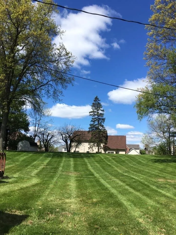 Expert lawn care service in Lancaster, OH - Austin’s property services