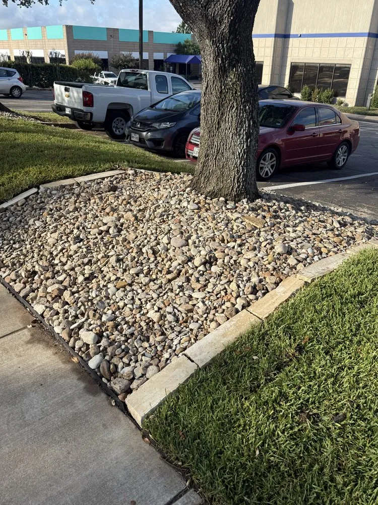 Local lawn mowing service in Austin, TX - Austinscapes