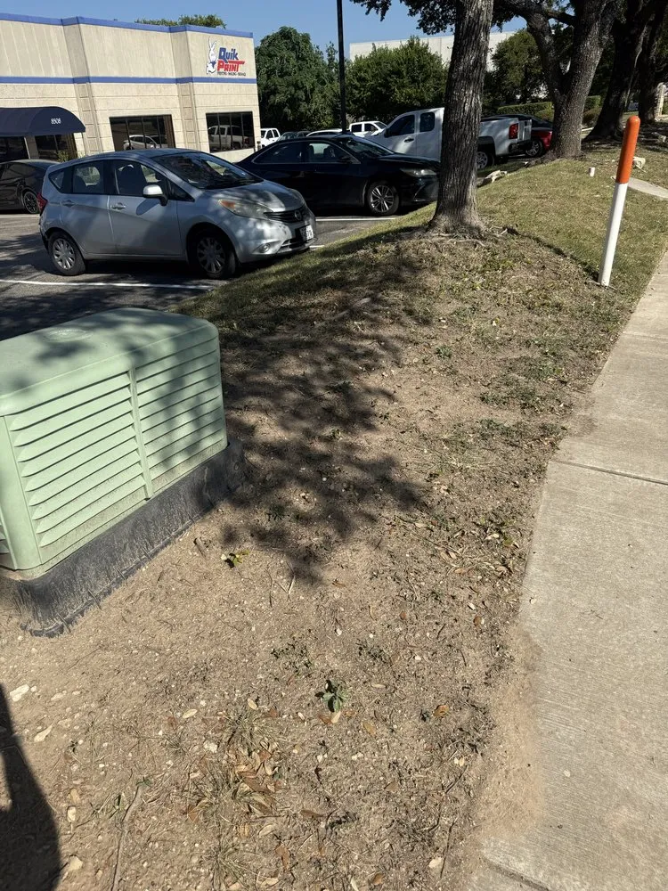 Top-rated yard maintenance in Austin, TX by Austinscapes