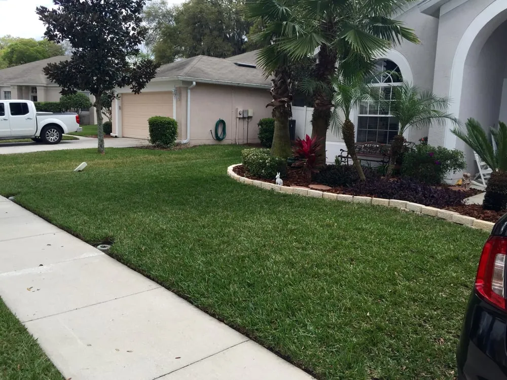 Local yard cleanup service in Brandon, FL by Authentic Custom Services