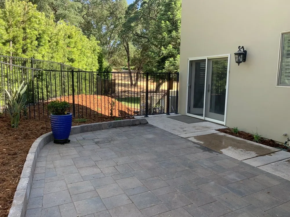 Affordable lawn care service experts serving Elk Grove, CA - Authentic Gardens