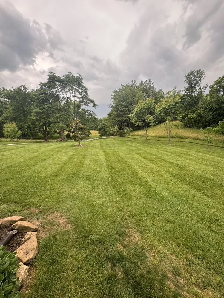 Reliable lawn care service experts serving Russell Springs, KY - Authentic Landscaping