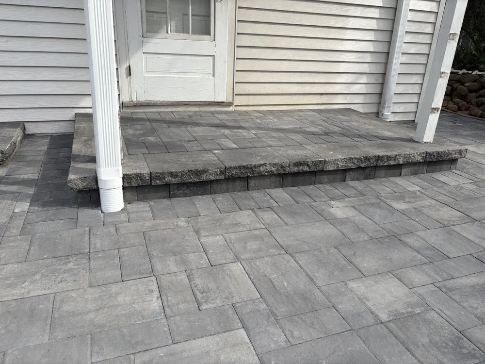Custom residential landscaping experts serving Middletown, CT - Authentic Paving & Masonry
