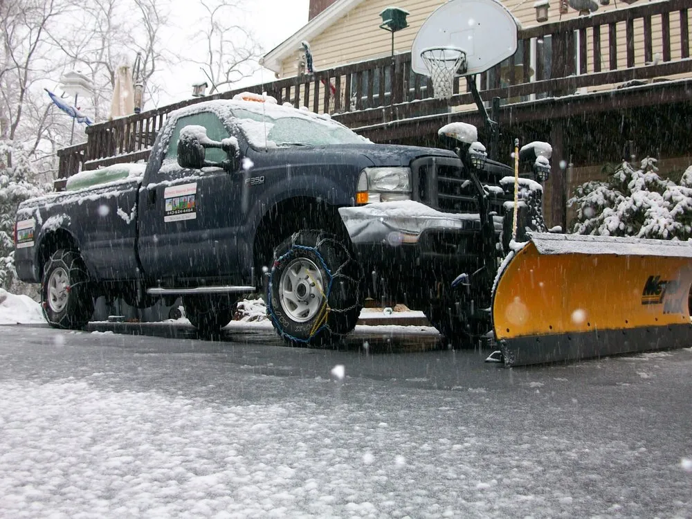 Expert yard cleanup service in Waldorf, MD - Authentic Seasonal Services