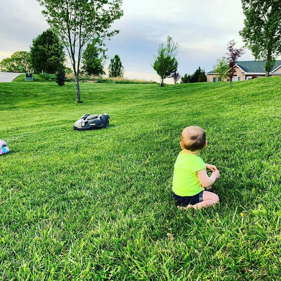 Reliable landscape installation in Knoxville, TN by Autmow of Knoxville