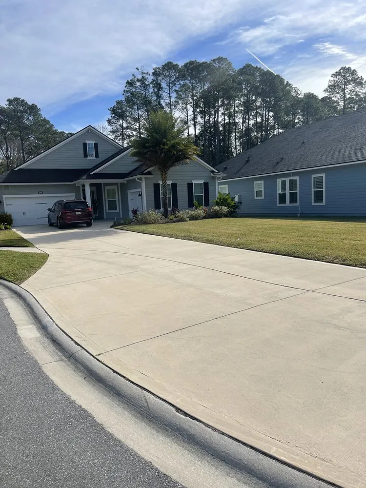 Affordable outdoor landscaping experts serving Jacksonville, FL - Automatic Scapes & Lawn Care