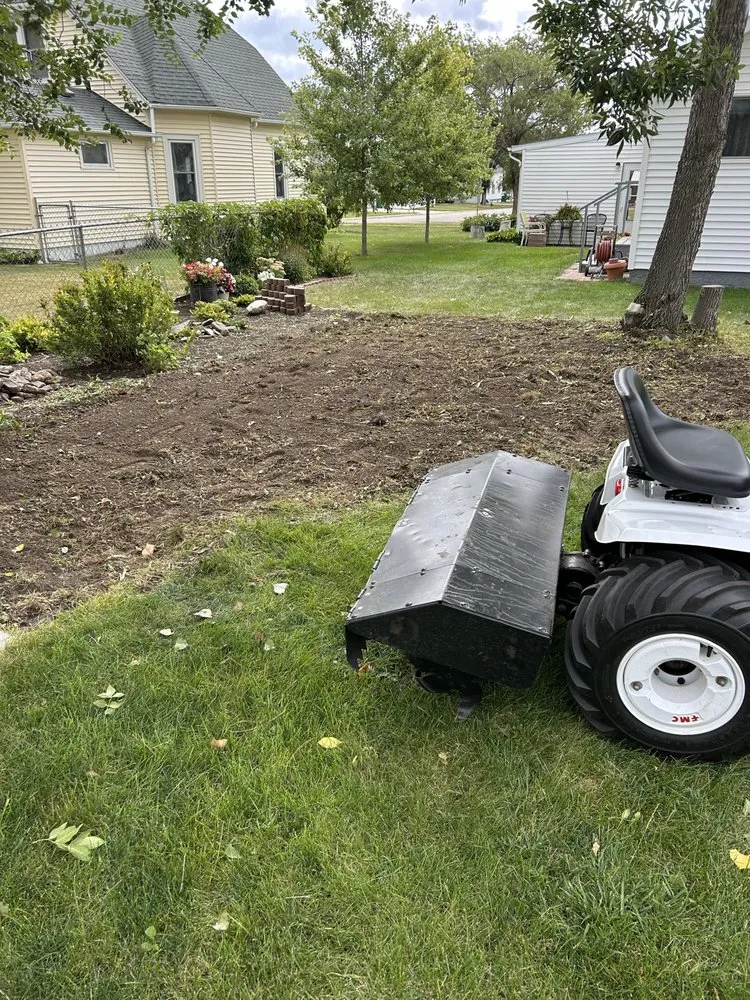 Top-rated landscape installation in Garrison, ND by Autumn Cleanup