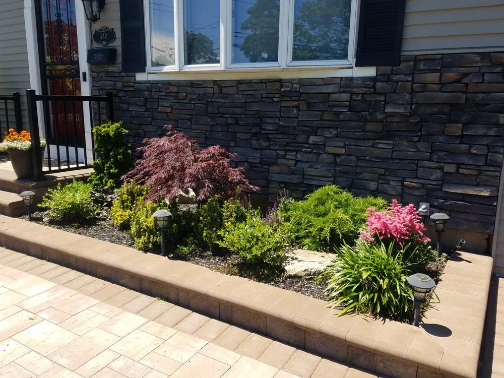 Affordable yard maintenance in Lindenhurst, NY - Autumn Leaves Landscape and Design