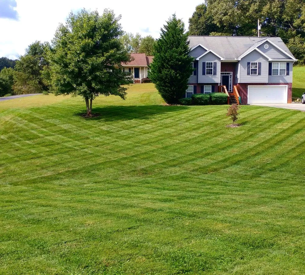Trusted outdoor landscaping for beautiful yards in Elizabethton, TN by Autumn Ridge Lawn and Landscape
