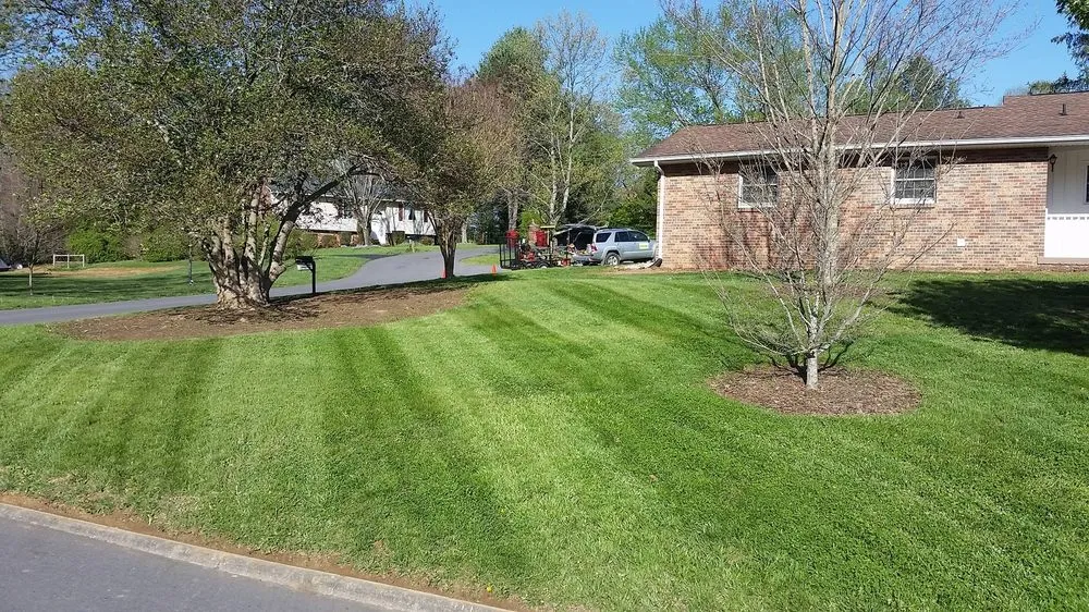 Trusted outdoor landscaping experts serving Elizabethton, TN - Autumn Ridge Lawn and Landscape
