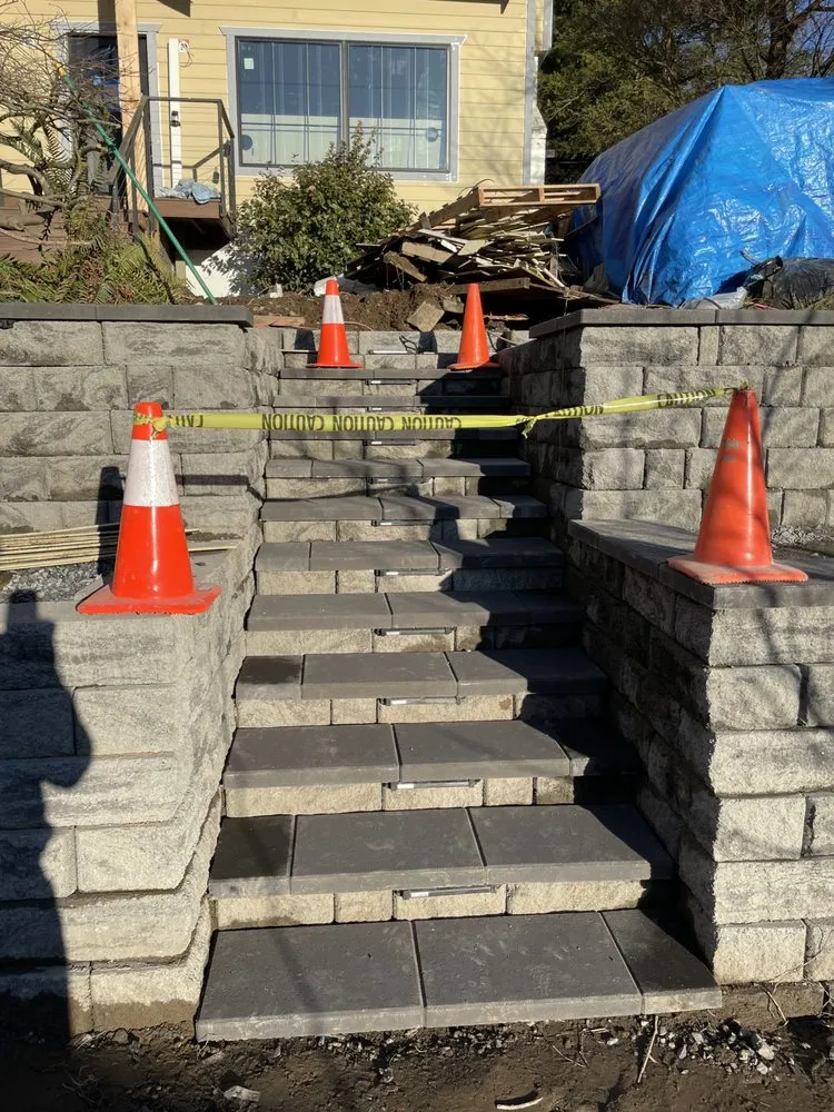 Local garden landscaping experts serving Everett, WA - AV Landscaping