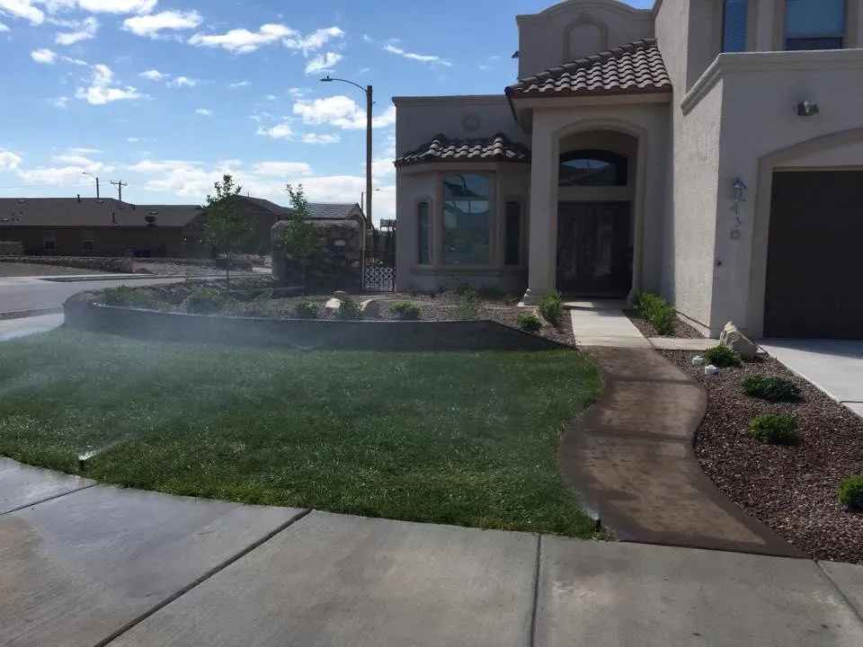Top-rated lawn care service for homes across Anthony, NM - A.V. Lawn Service & Landscaping