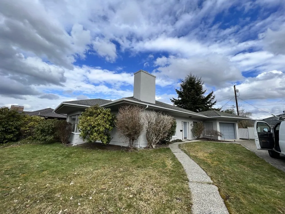 Top-rated lawn care service experts serving Indianapolis, IN - AV Painting