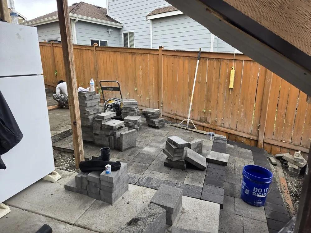 Custom landscape design experts serving Seattle, WA - A.V RenewPressure & GreenScape Designs