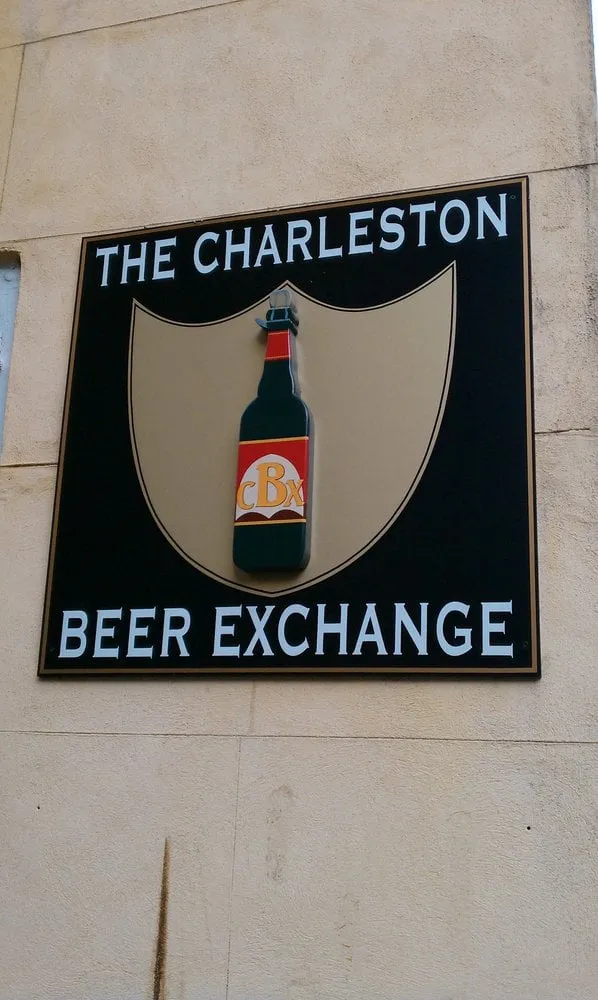 Reliable yard cleanup service in Seattle, WA - A.V RenewPressure & GreenScape Designs