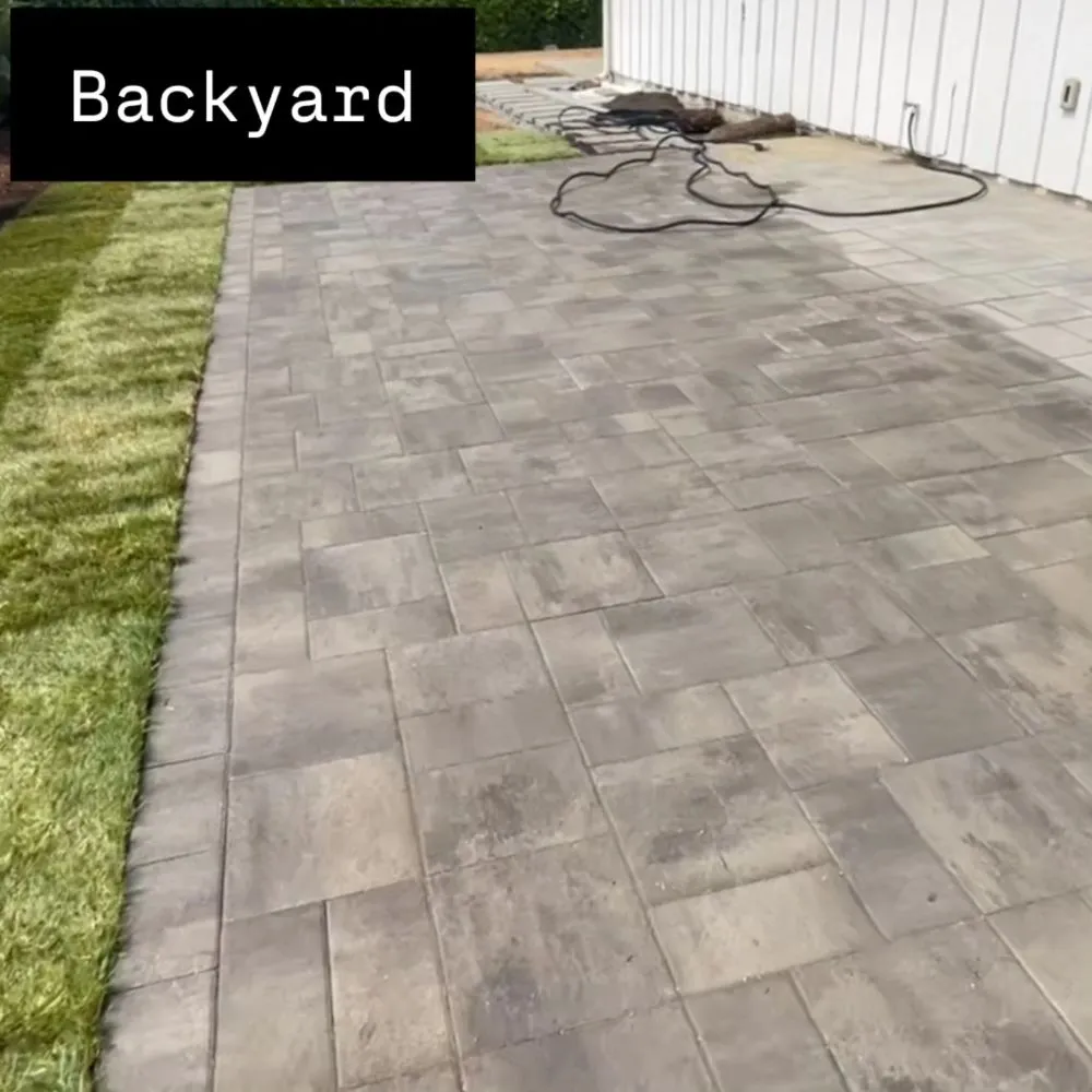 Custom residential landscaping experts serving Seattle, WA - A.V RenewPressure & GreenScape Designs