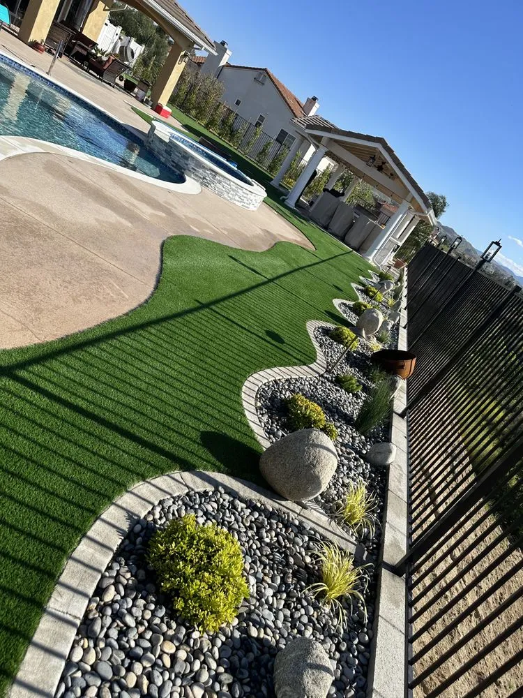 Top-rated yard cleanup service in Fontana, CA by AV Synthetic Grass