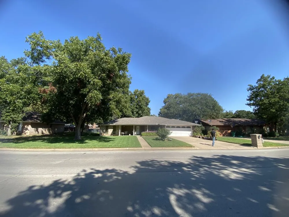 Expert lawn mowing service for homes in Stephenville, TX by Avalos Brothers Lawn Care