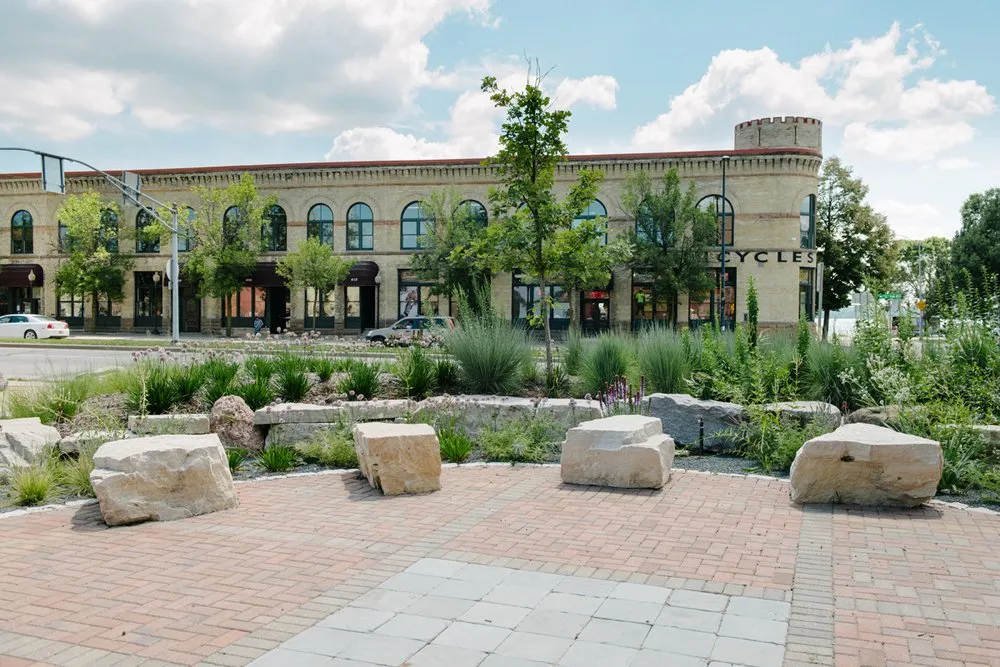 Top-rated landscaping services in McFarland, WI - Avant Gardening & Landscaping