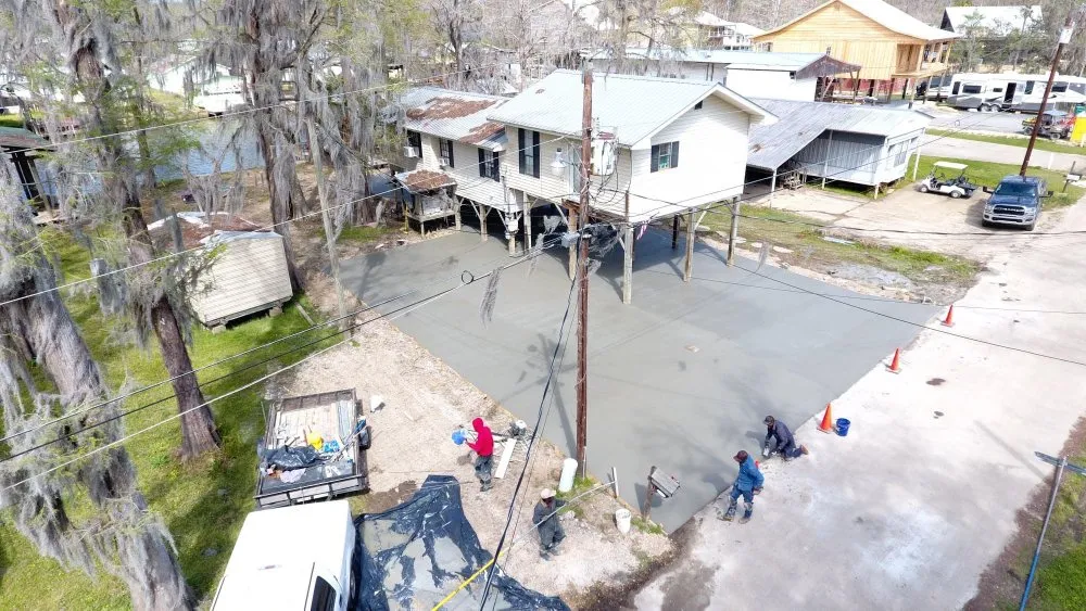 Top-rated lawn mowing service in Denham Springs, LA by Avara Development