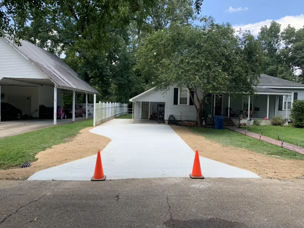 Professional lawn care service in Denham Springs, LA - Avara Development