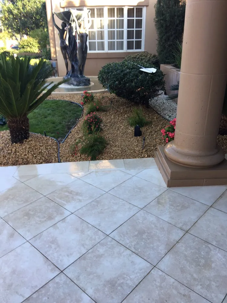 Expert outdoor landscaping for year-round maintenance in Cathedral City, CA by Avelar Gardening