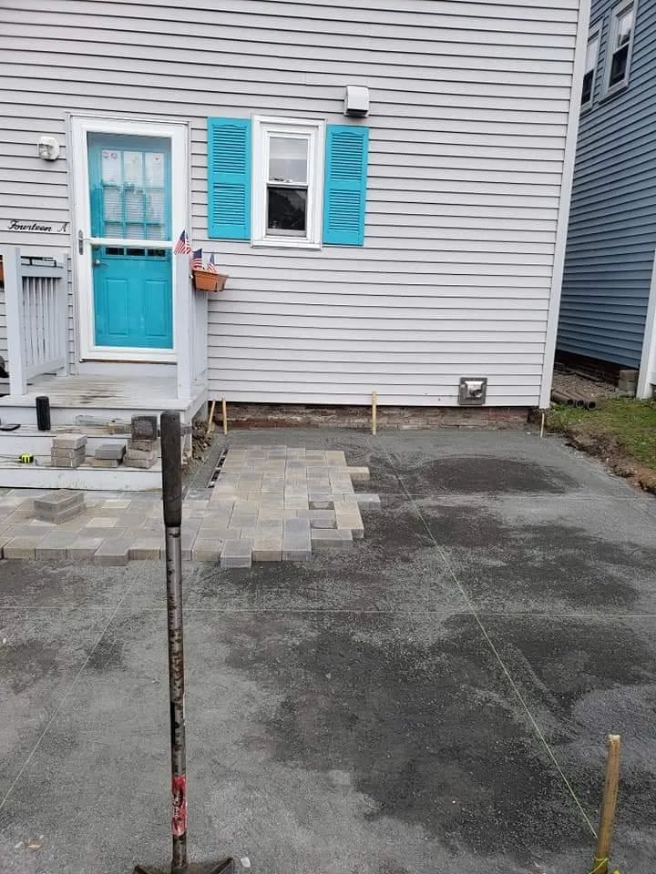 Local landscaping services experts serving Fitchburg, MA - Avelar Landscaping