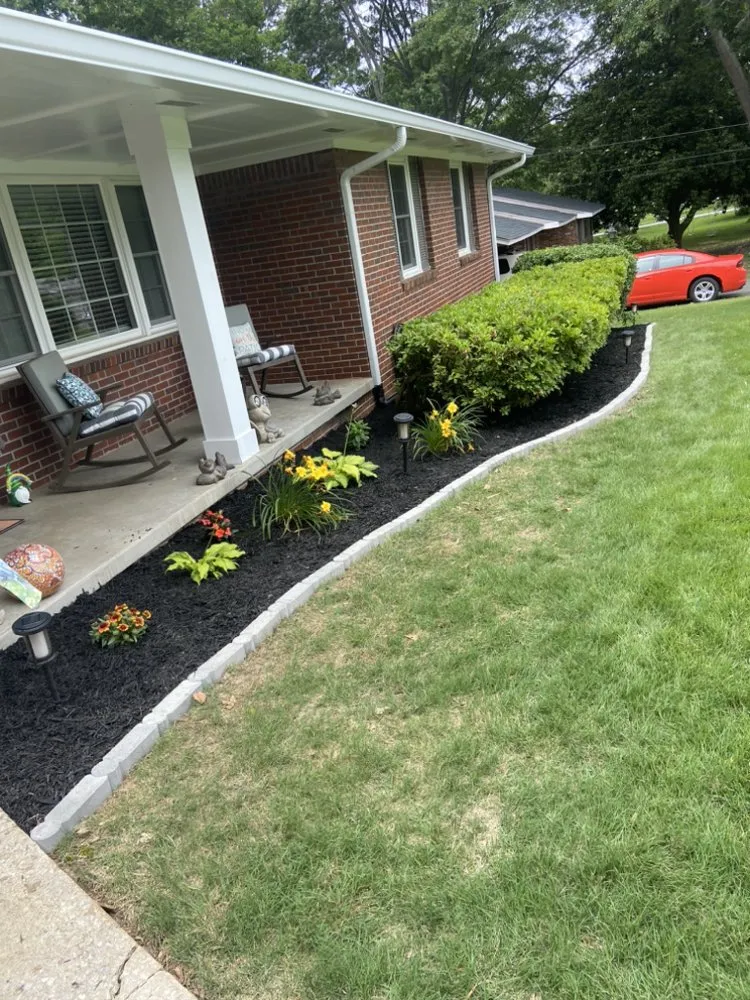 Top-rated landscaping services for residential properties in Chamblee, GA by Avelino Landscaping
