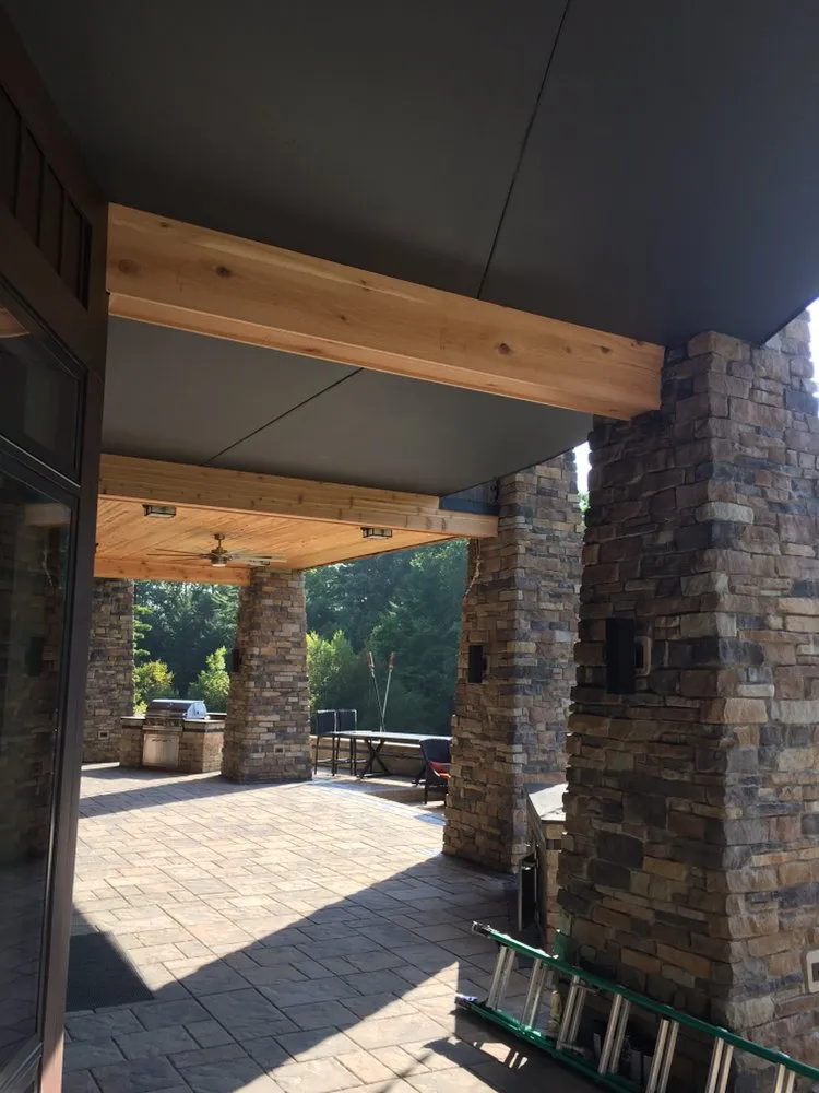 Custom lawn mowing service in Stow, OH by Avery Enterprise