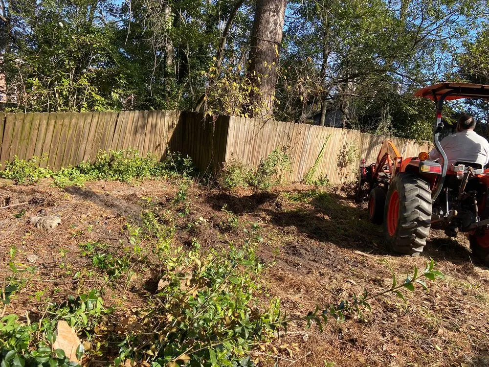 Top-rated landscaping services in Wedgefield, SC by Avery's Junk Removal and Demo