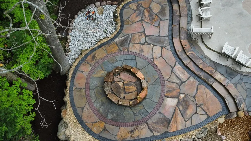 Custom lawn mowing service for year-round maintenance across San Antonio, TX - Aveteran Landscape