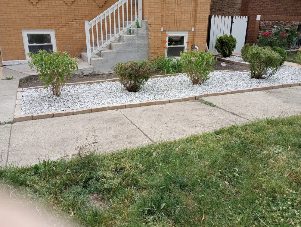 Local outdoor landscaping for homes in Cicero, IL by Avila Landscaping