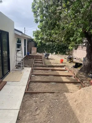 Avila Landscaping Logo