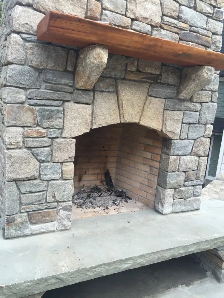 Professional residential landscaping experts serving Stamford, CT - Avila Landscaping Masonry