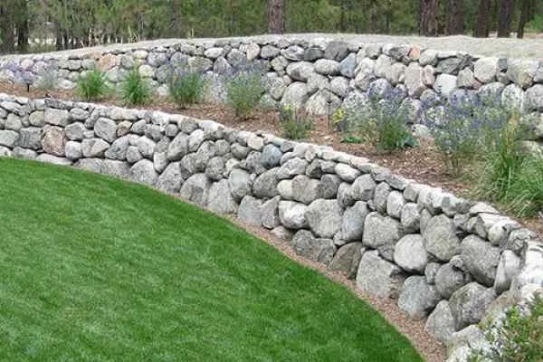 Top-rated yard maintenance experts serving Edmond, OK - Avila Lawn & Landscaping