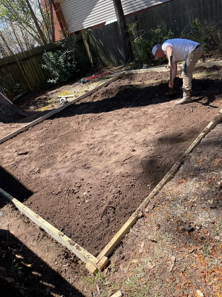 Professional garden landscaping in Bossier City, LA by Avila Yard Care