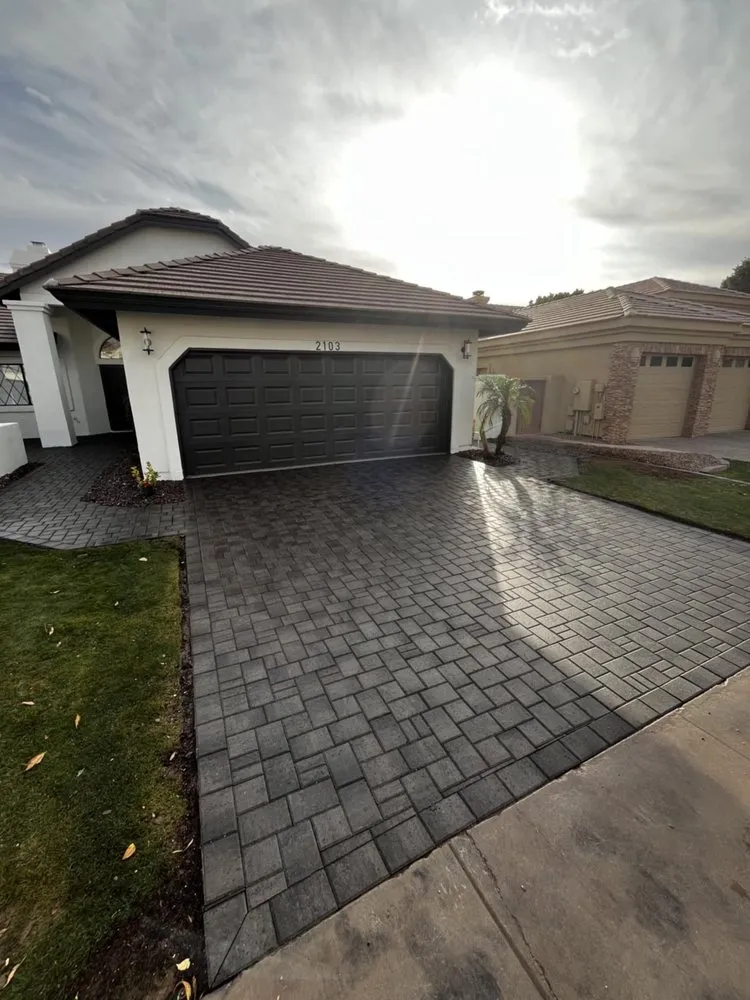 Expert outdoor landscaping in Mesa, AZ - Aviles Landscape