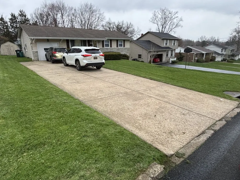 Custom landscape design with custom design in Youngstown, OH by Aviles Landscaping