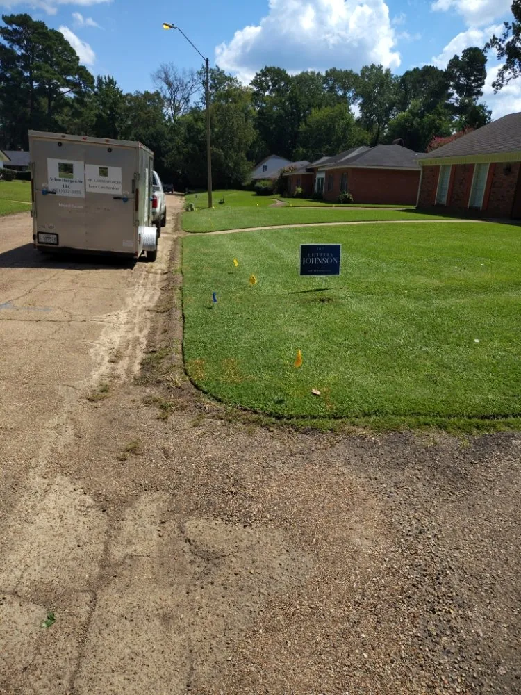 Custom landscape installation experts serving Duck Hill, MS - Avion Harper Sr