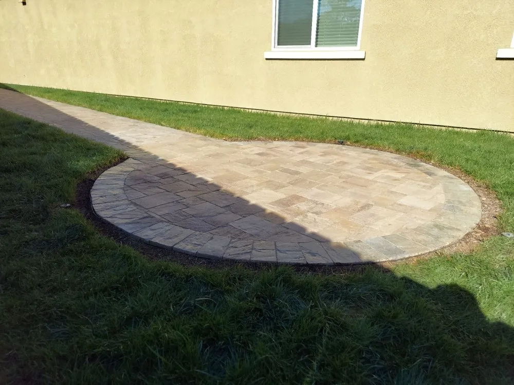 Reliable yard cleanup service for homes in Salinas, CA by AVM Landscaping