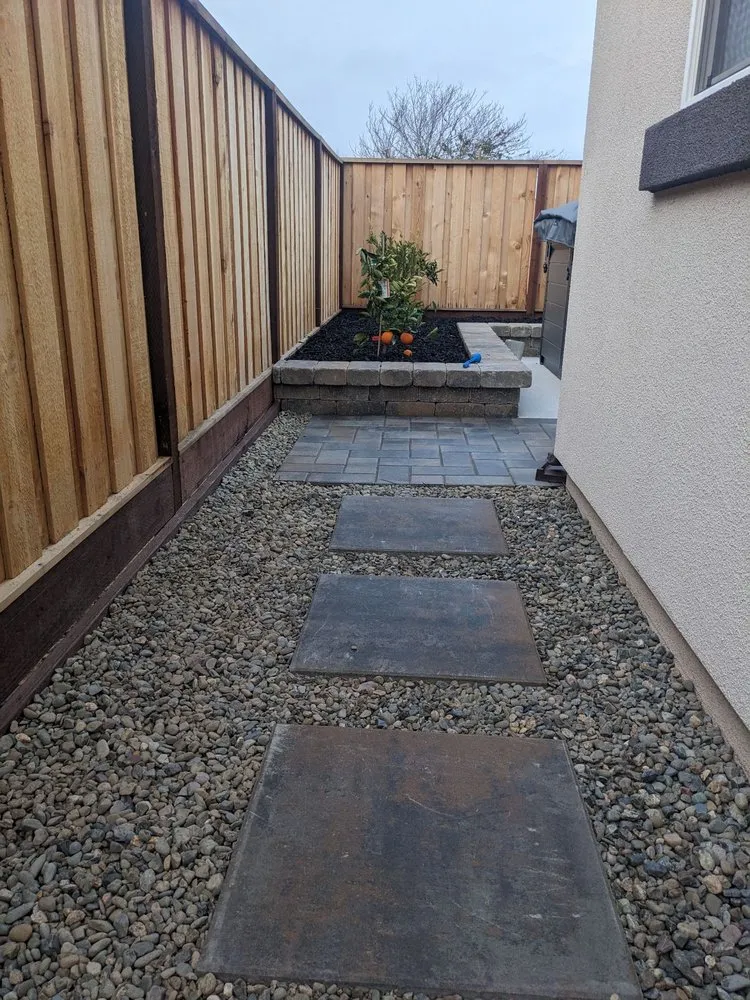 Affordable lawn care service near you in Salinas, CA by AVM Landscaping